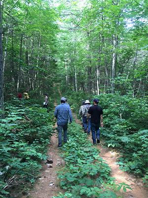 Foresters tour the PRF ASCC site and learn about local climate change impacts. 