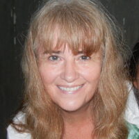 Headshot of Sue Grainger.